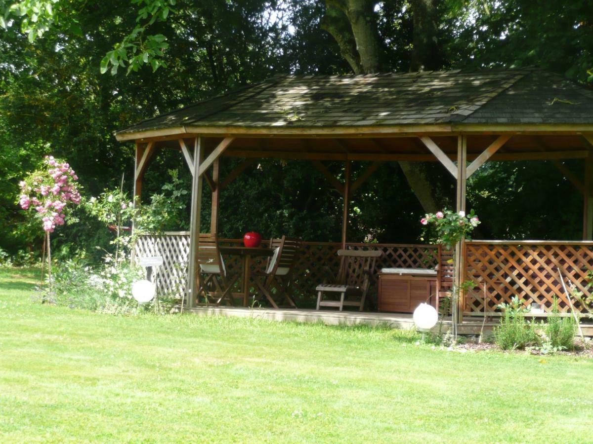 B&B Dinan La Priquetais Trévron 外观 照片